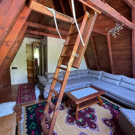 Feriested Dibra Park Agrotourism