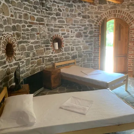 Dibra Park Agrotourism منتجع *