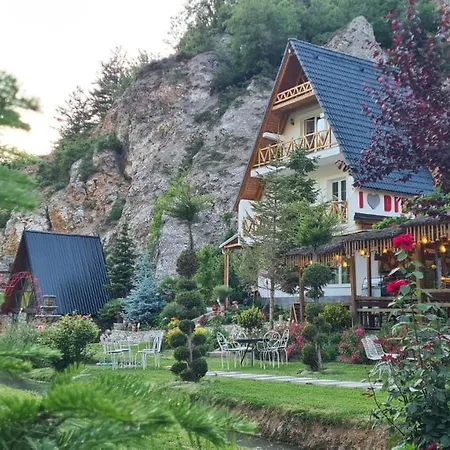 Θέρετρο Dibra Park Agrotourism Peshkopi